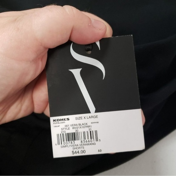 Simply Vera wang high-waisted black trouser shorts - pleats and tie belt‎ - Picture 8 of 9